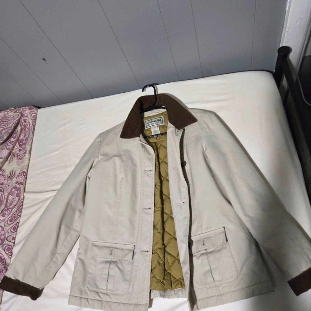LL BEAN chore coat / barn coat with thinsulate lining Medium